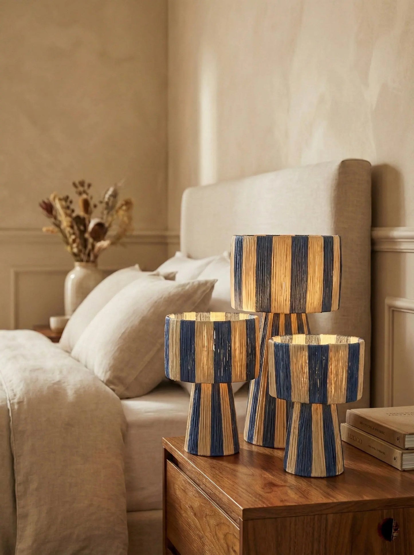 Natural Raffia Table Lamp - Blue Mogadoro