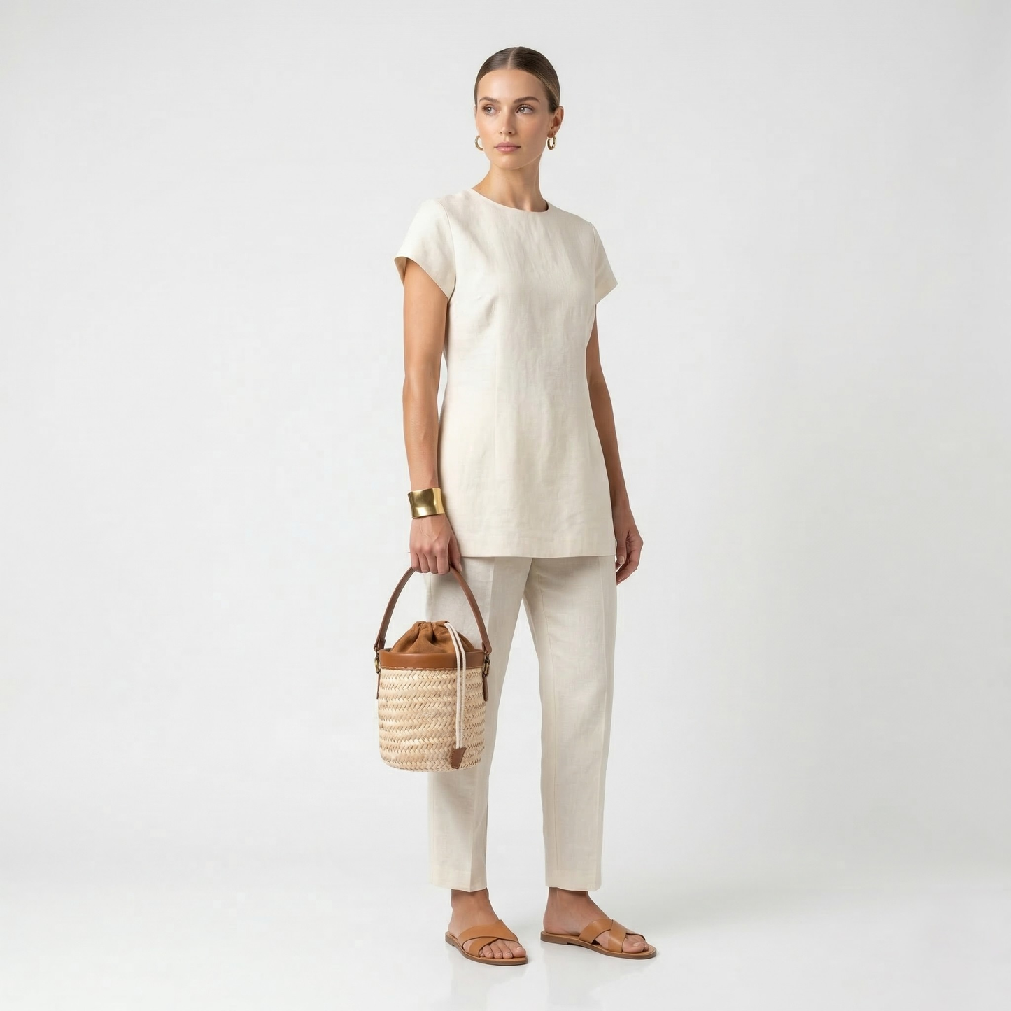 Mini Straw Bucket Bag with Leather Handle