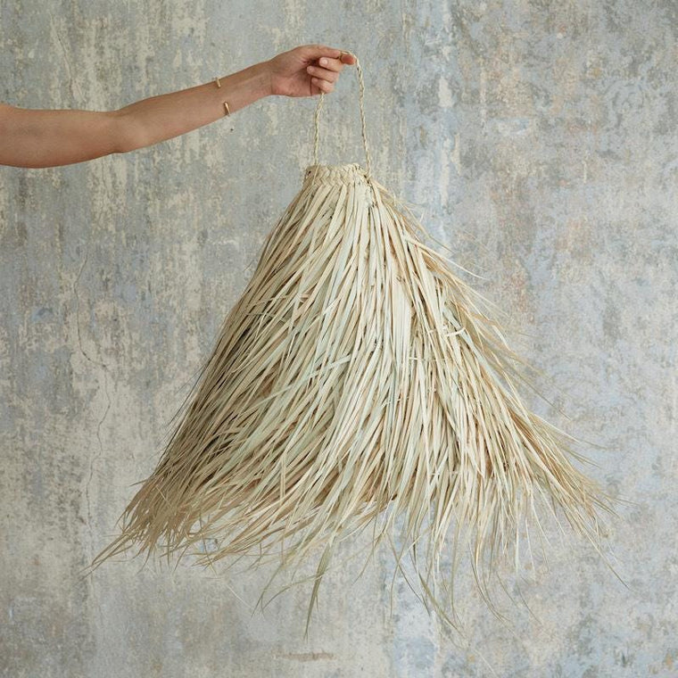 Handmade Moroccan Palm Leaf Pendant Light – Boho Natural Ceiling Lamp